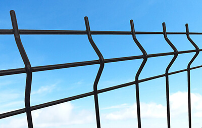 Clôture avec fil de 6 mm de diamètre