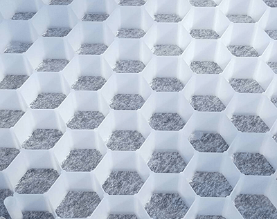 plaque alvéolaire gravier